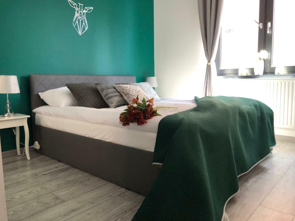 Apartament Joanny Bator Еленя-Гура Экстерьер фото